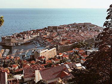 ΠΑΝΟΡΑΜΑ ΔΑΛΜΑΤΙΚΩΝ ΑΚΤΩΝ - ΒΕΛΙΓΡΑΔΙ